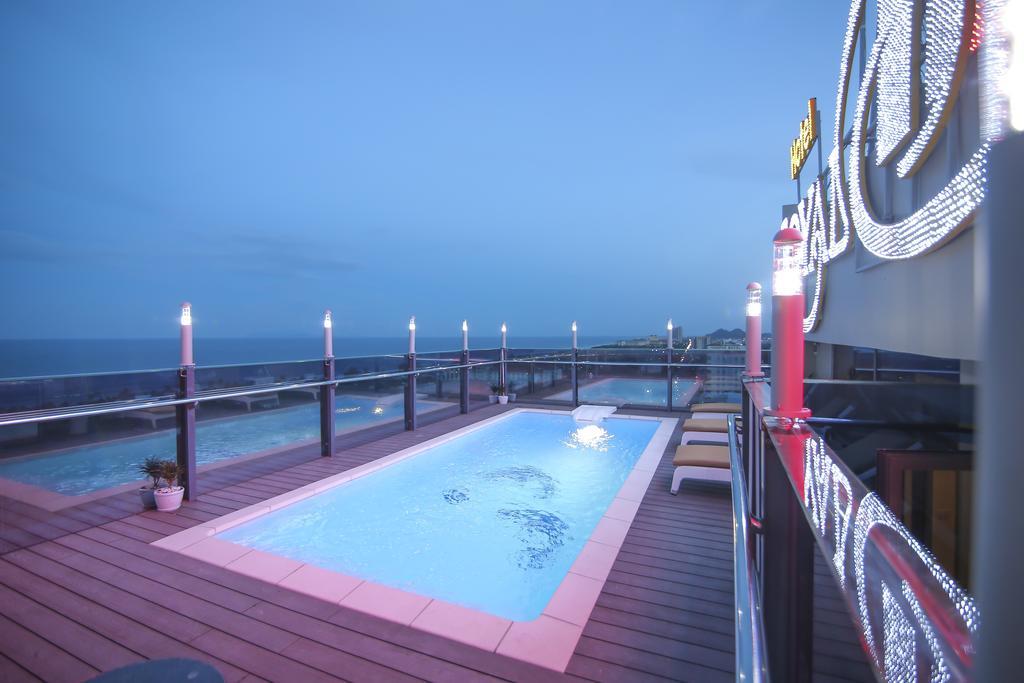 Royal Huy Da Nang Hotel Bagian luar foto