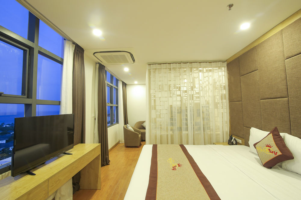 Royal Huy Da Nang Hotel Bagian luar foto