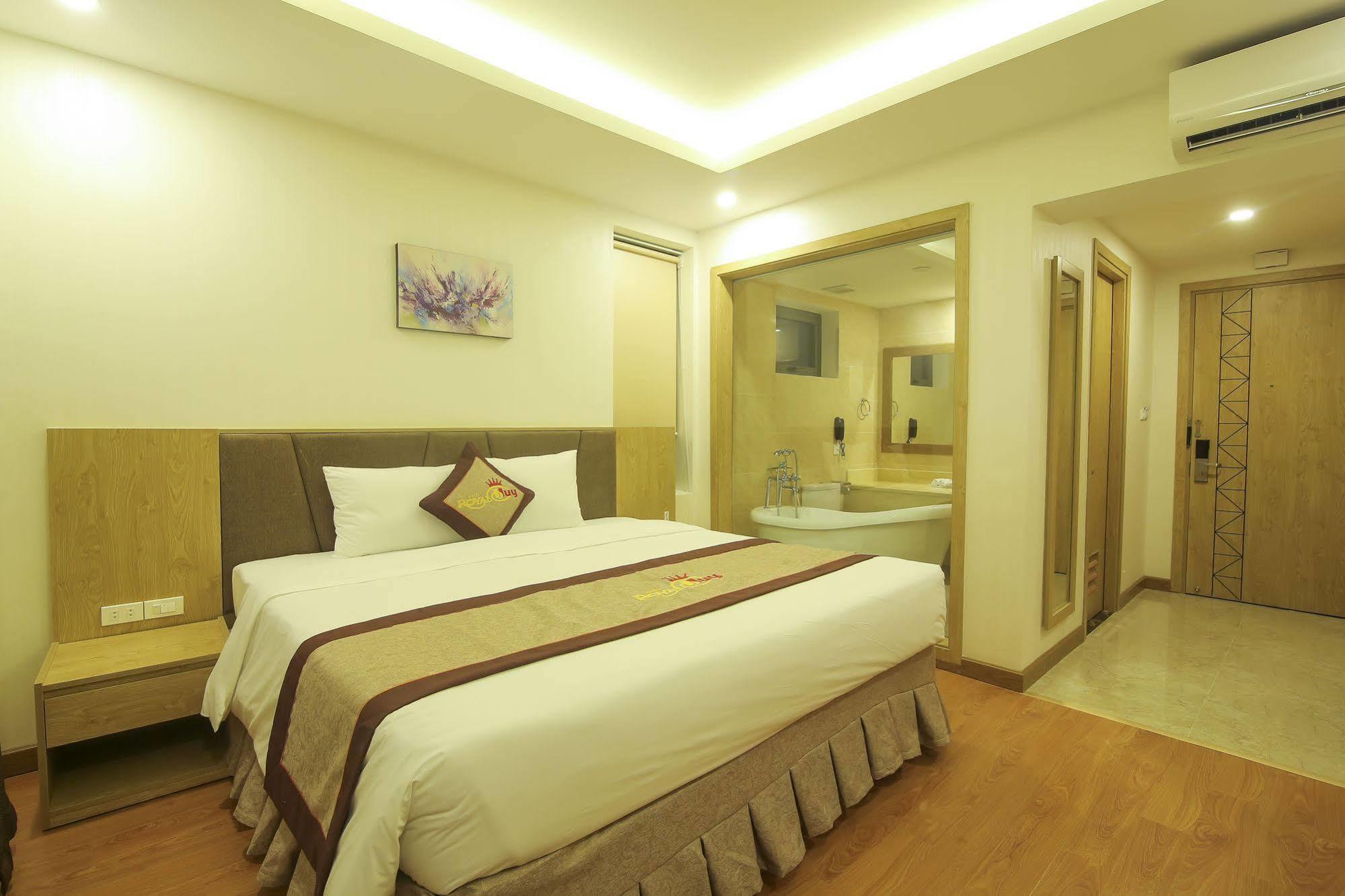 Royal Huy Da Nang Hotel Bagian luar foto
